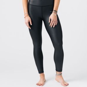 Zyia Black Metallic Light n Tight